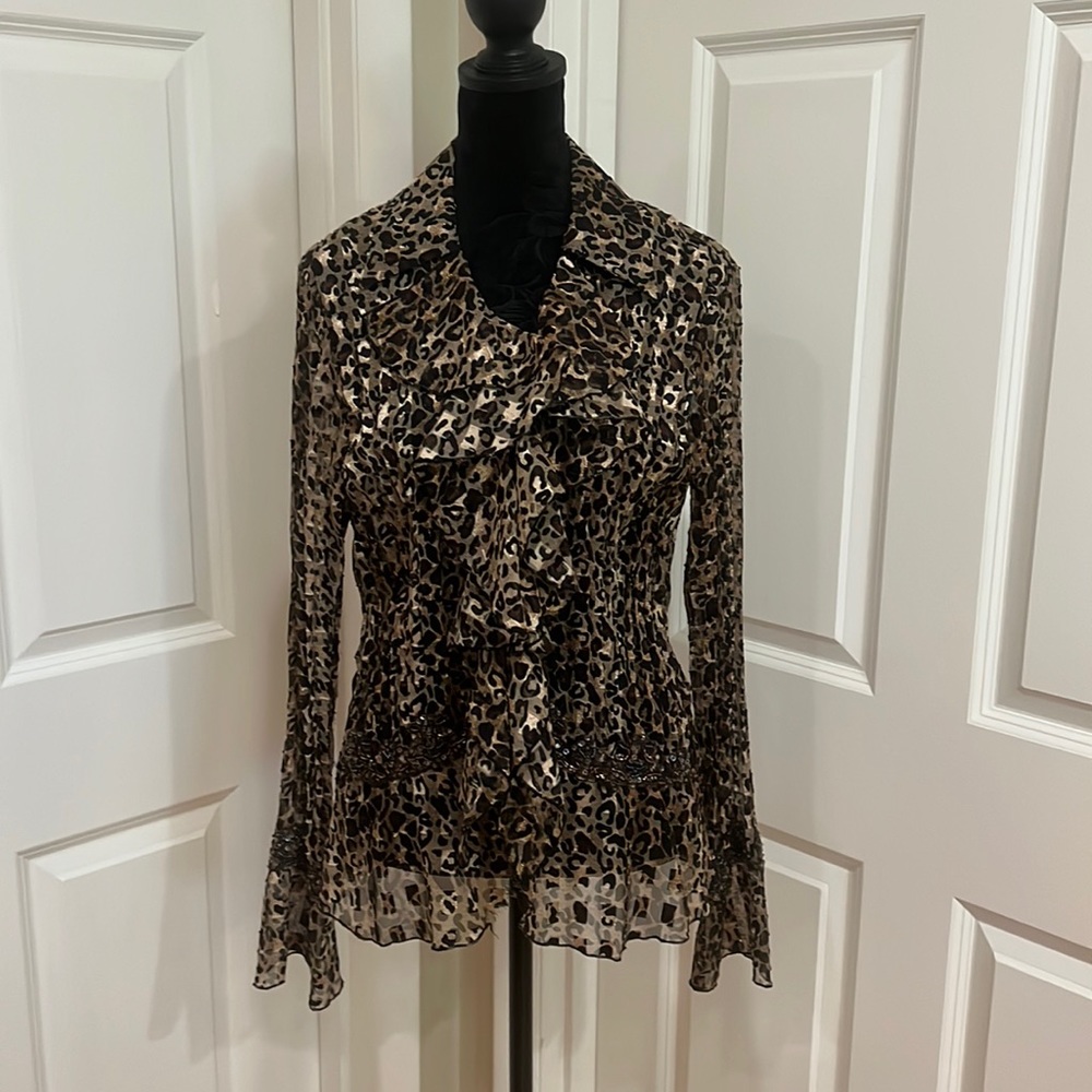 Mary L Couture, women’s, M, animal print blouse. 100% polyester. Like new!